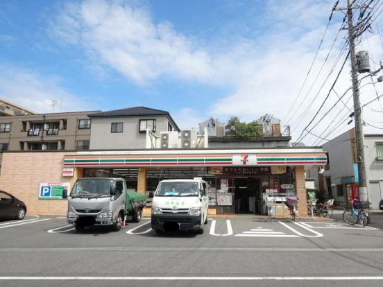 セブンイレブン 足立梅田2丁目店の画像