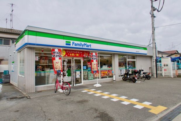 ファミリーマート 尼崎元浜町店の画像