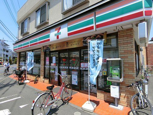 セブンイレブン 調布富士見町店の画像