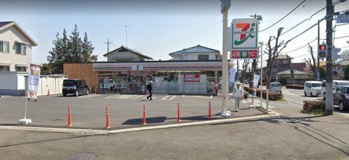 セブンイレブン 川鶴店の画像