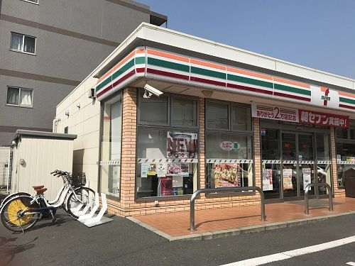 セブンイレブン 川崎下小田中1丁目店の画像