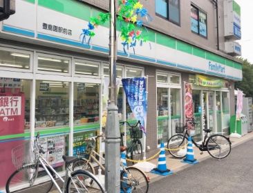 ファミリーマート 豊島園駅前店の画像