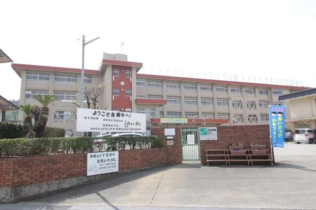 青柳中学校の画像