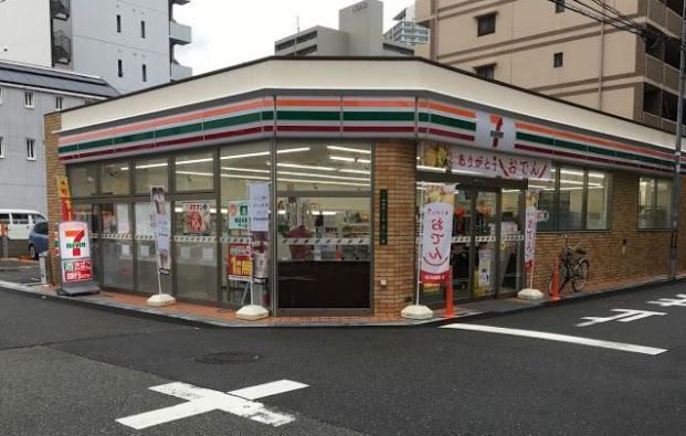 セブンイレブン 大阪天神西町店の画像
