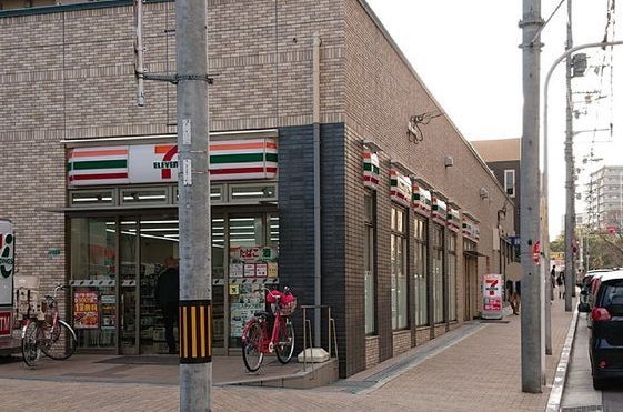 セブンイレブン 桜ノ宮駅前店の画像