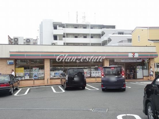 セブンイレブン 横浜高田東3丁目店の画像