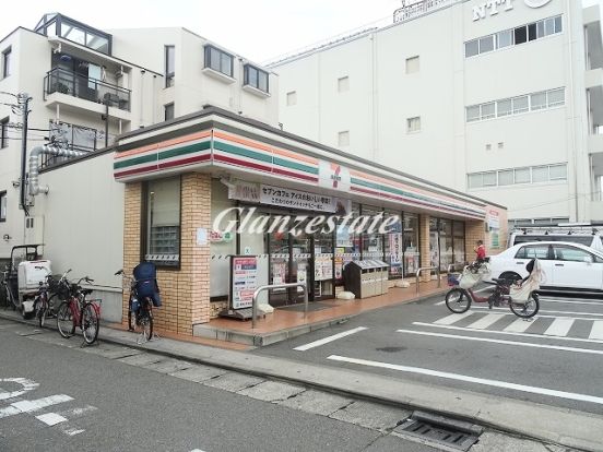 セブンイレブン 川崎子母口店の画像