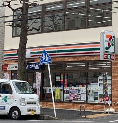 セブンイレブン 横浜高島台店の画像