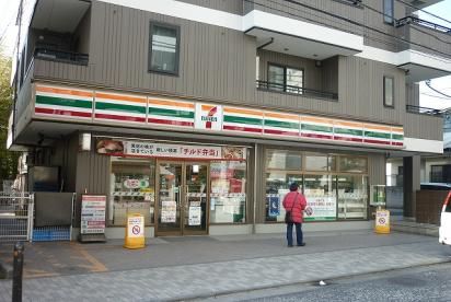 セブンイレブン 横浜上大岡西1丁目店の画像