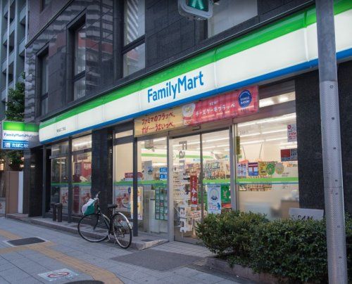 ファミリーマート 東池袋二丁目店の画像