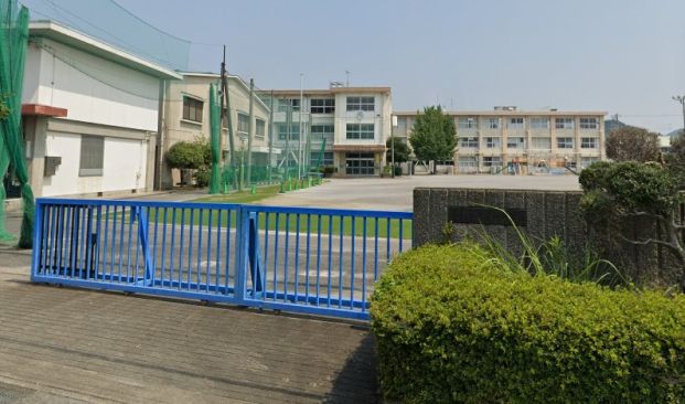 岐阜市立鷺山小学校の画像