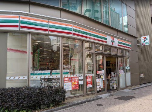 セブンイレブン 池袋2丁目劇場通り店の画像