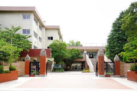 さいたま市立南浦和中学校の画像