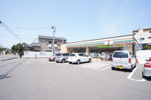セブン-イレブン 新潟横七番町通店の画像