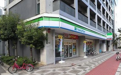 ファミリーマート 本庄西三丁目店の画像