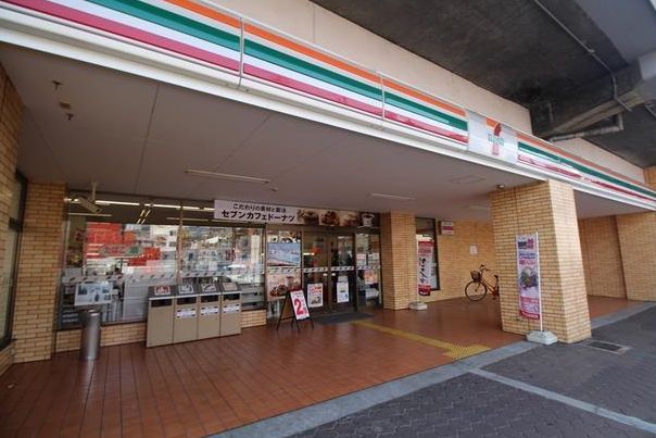セブンイレブン 大阪片町店の画像