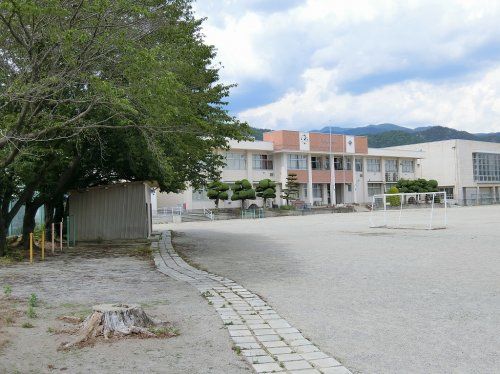 敷島小学校の画像