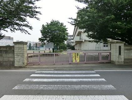 三芳町立三芳東中学校の画像