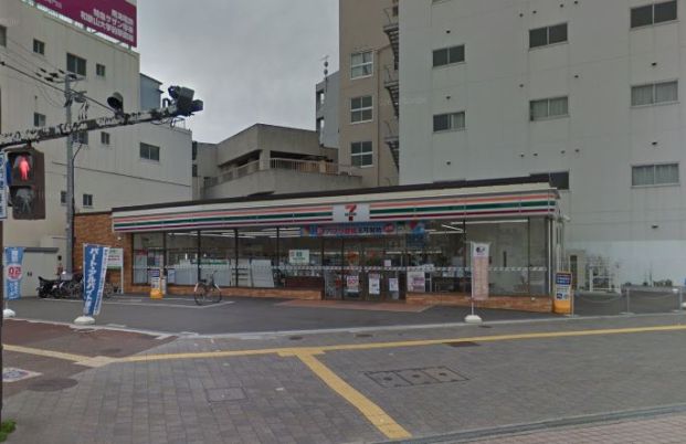 セブンイレブン 和歌山市駅前店の画像