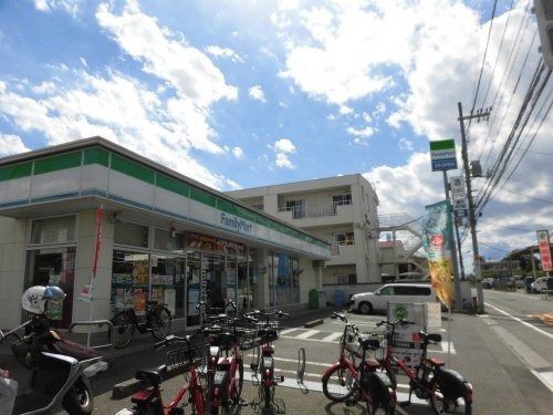 ファミリーマート 高松六丁目店の画像