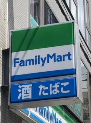ファミリーマート桜川二丁目店の画像
