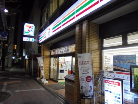 セブンイレブン 青梅駅前店の画像