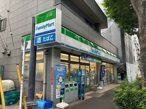 ファミリーマート 杉並下高井戸四丁目店の画像