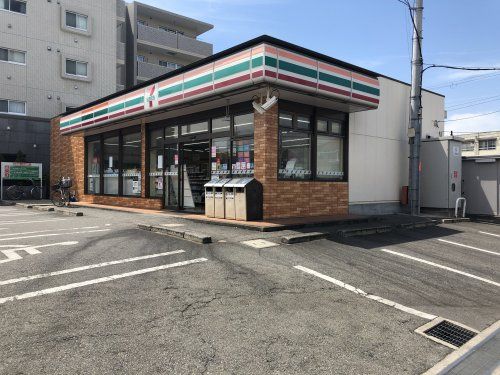 セブンイレブン 堺深井沢町店の画像