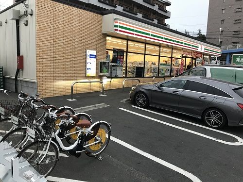 セブンイレブン 横浜市ヶ尾店の画像