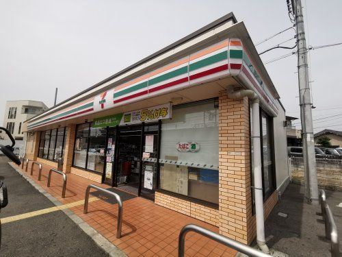 セブンイレブン 堺東山店の画像