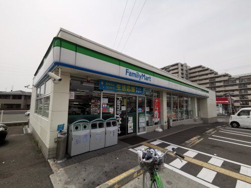 ファミリーマート 堺堀上町店の画像