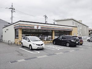 セブンイレブン 富山附属学園前店の画像