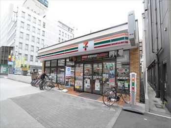 セブンイレブン 大阪京町堀3丁目店の画像