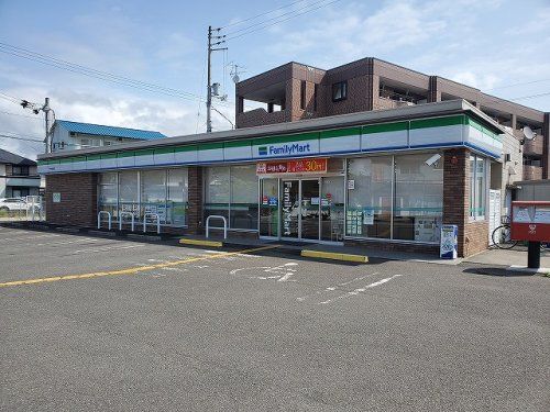 ファミリーマート 朝倉西町の画像