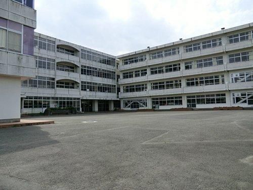 鎌倉市立岩瀬中学校の画像