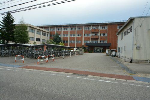 富山市立速星中学校の画像