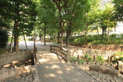 渋谷区立幡ヶ谷第三公園の画像