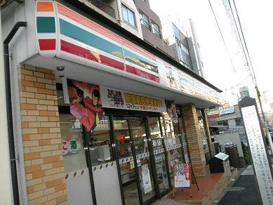 セブンイレブン新宿喜久井町店の画像