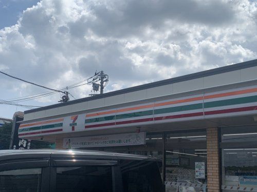 セブンイレブン 平塚明石町店の画像