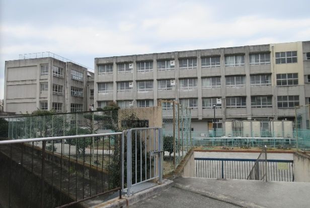 堺市立中百舌鳥中学校の画像