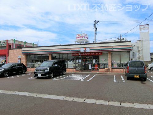 セブンイレブン 上越下門前店の画像