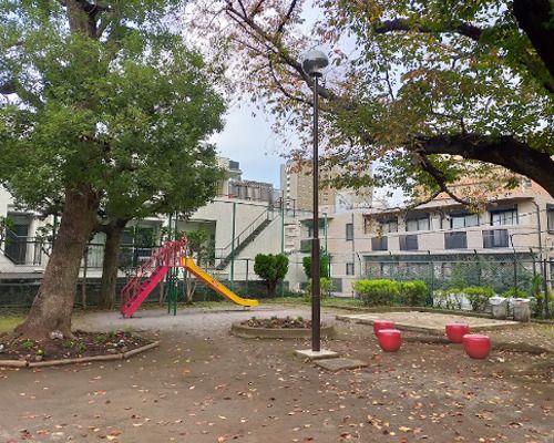 新宿区立十二社児童遊園の画像