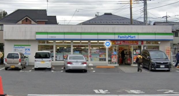 ファミリーマート 二十世紀が丘店の画像