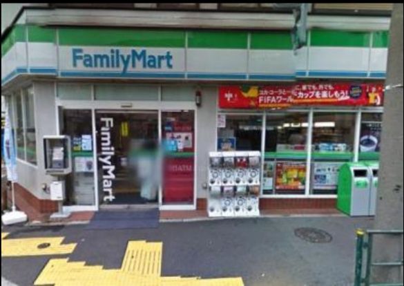 ファミリーマート 荒川尾竹橋店の画像