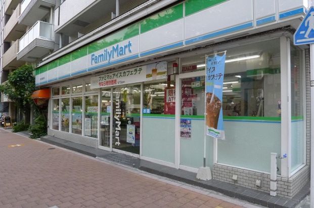 ファミリーマート早稲田鶴巻町店の画像