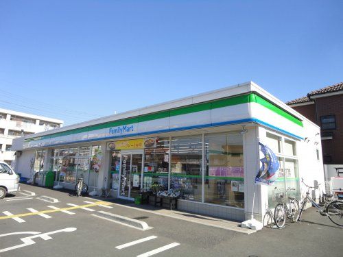 ファミリーマート 坂戸花影町店の画像