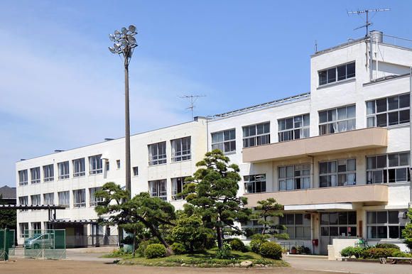 茅ヶ崎市立梅田中学校の画像