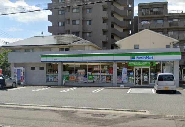 ファミリーマート 北秋津店の画像