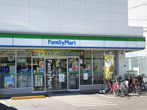 ファミリーマート 坂下一丁目店の画像