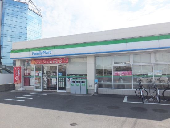 ファミリーマート 前原駅前店の画像